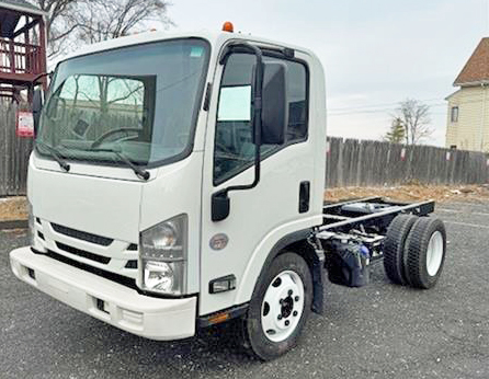 2020 ISUZU NQR CAB CHASSIS